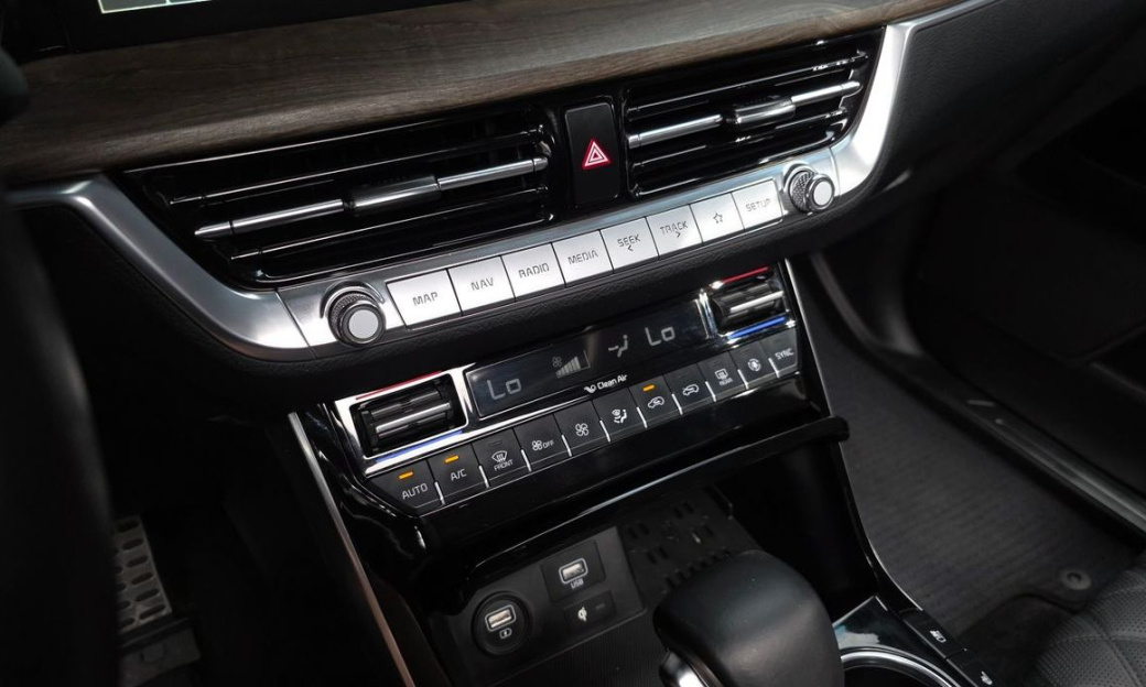 Kia Mohave Diesel 3.0 4WD 5-Seater, 2022