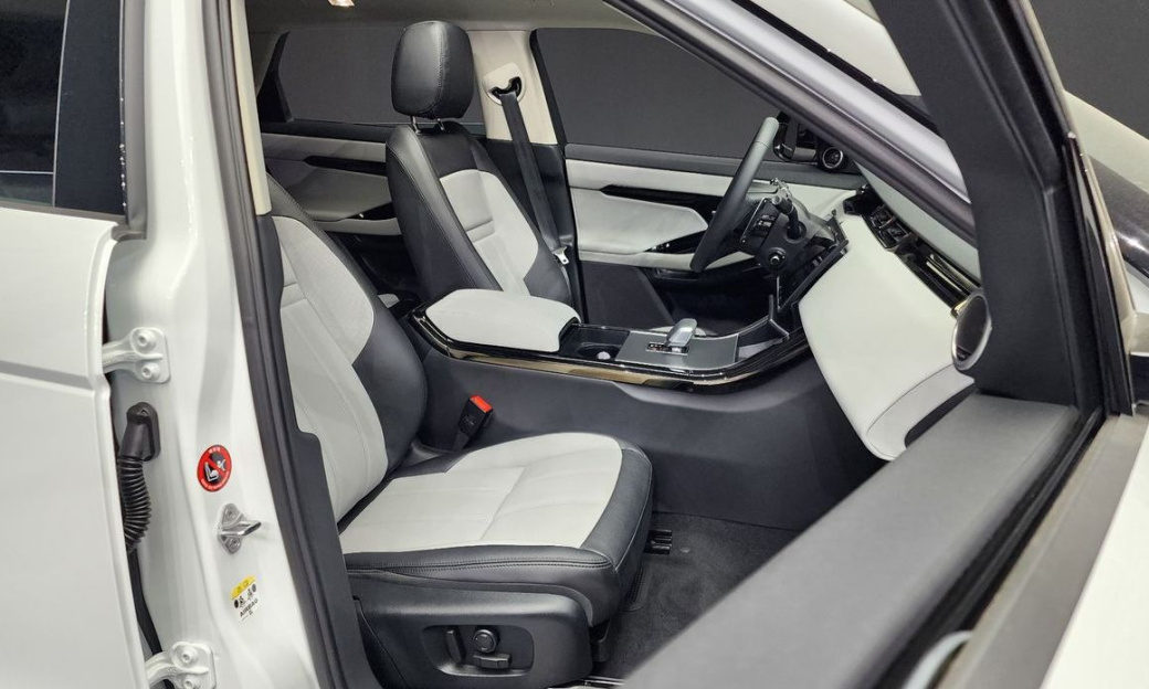 Land Rover Range Rover Evoque P250 Dynamic SE, 2024