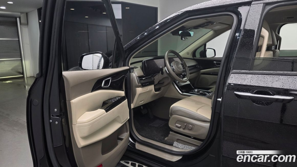 Kia Carnival 9-Seater Noblesse, 2023