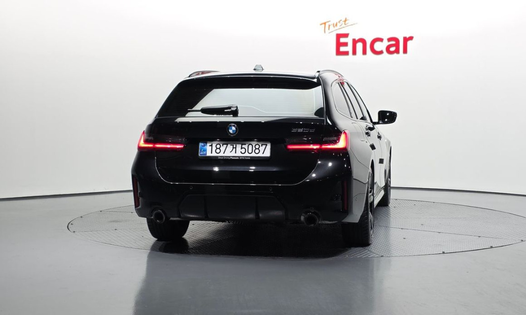 BMW 3-Series 320d Touring M Sport, 2025