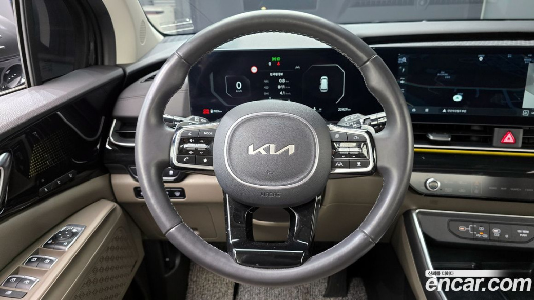 Kia Carnival 9-Seater Gravity, 2024