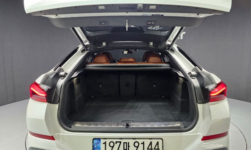 BMW X6 xDrive30d M Sport, 2022