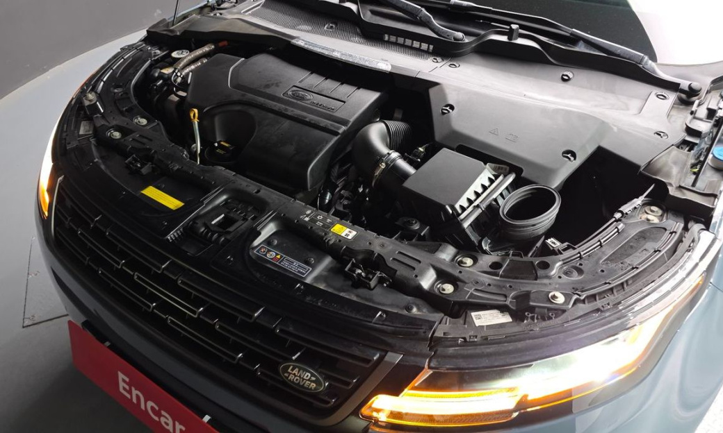 Land Rover Range Rover Evoque P250 Dynamic SE, 2025