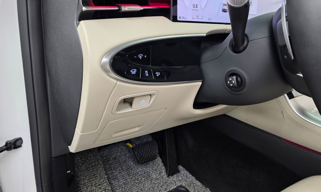 Genesis GV70 2.5T Gasoline 2WD, 2025