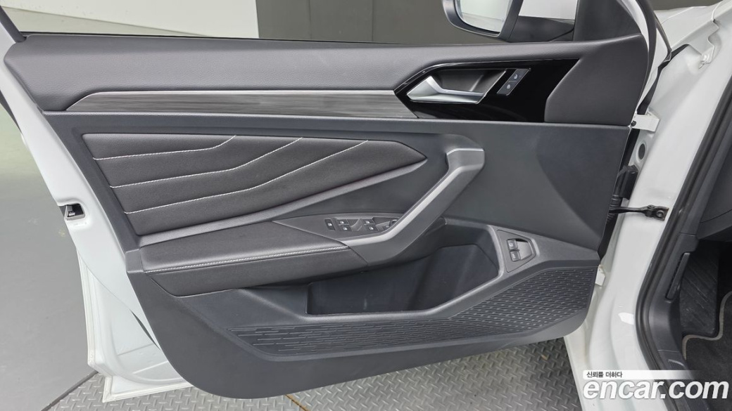 Volkswagen Jetta 1.5 TSI Prestige, 2023