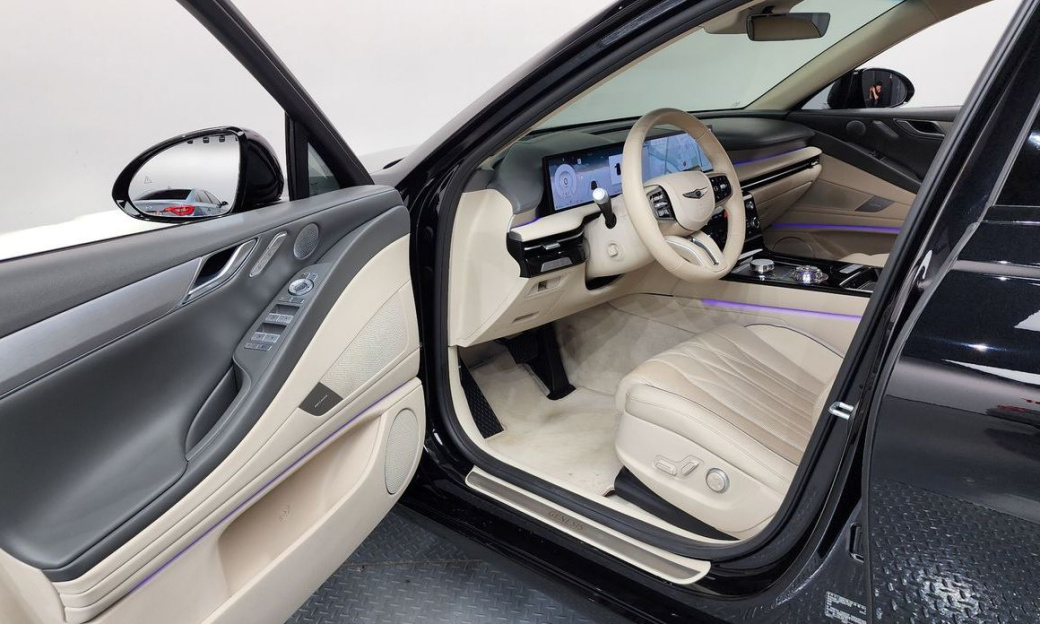 Genesis G80 Gasoline 2.5 Turbo AWD, 2025