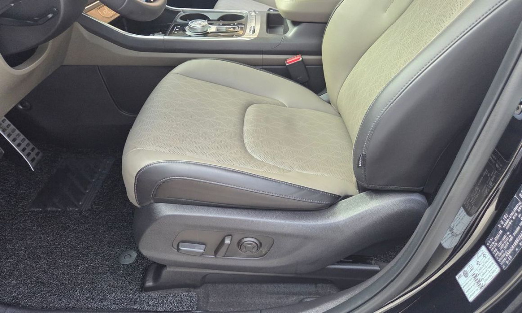Kia Carnival 9-Seater Noblesse, 2024