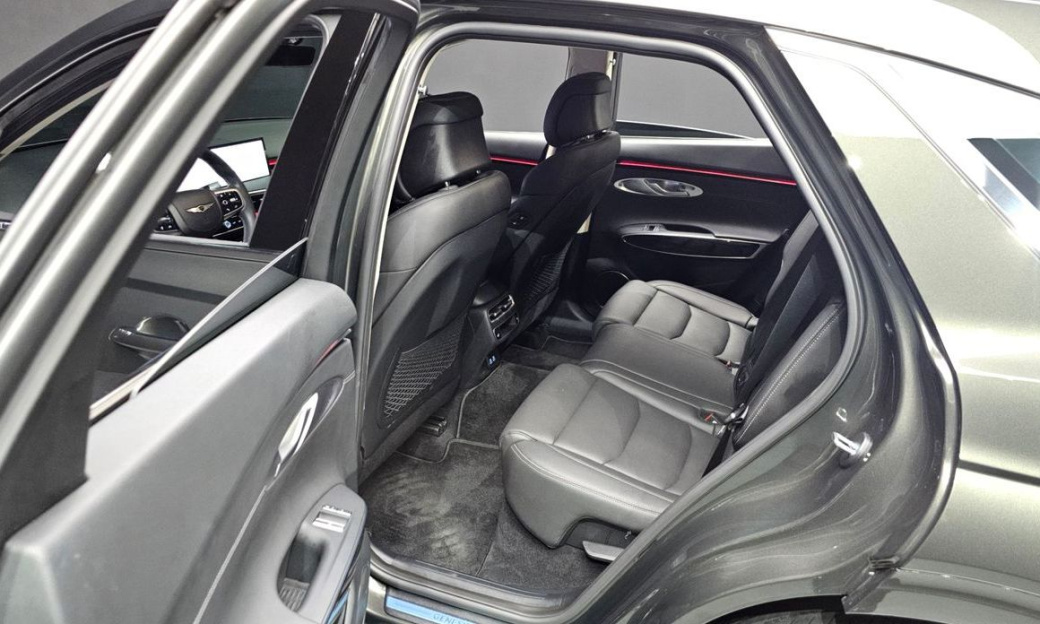 Genesis GV70 2.5T Gasoline AWD, 2025