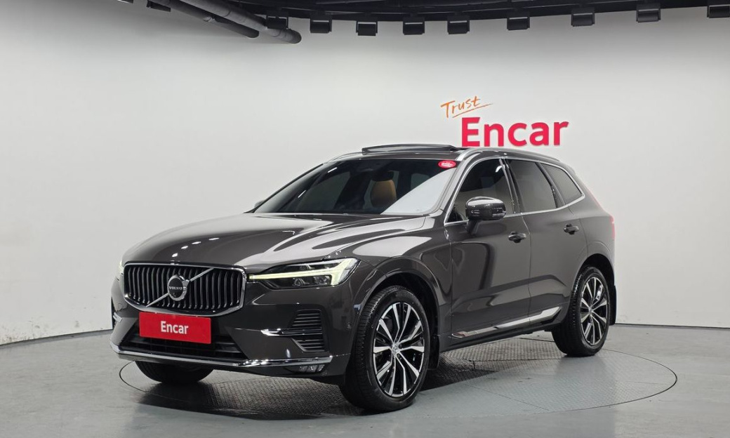 Volvo XC60 B6 Ultimate Bright, 2024