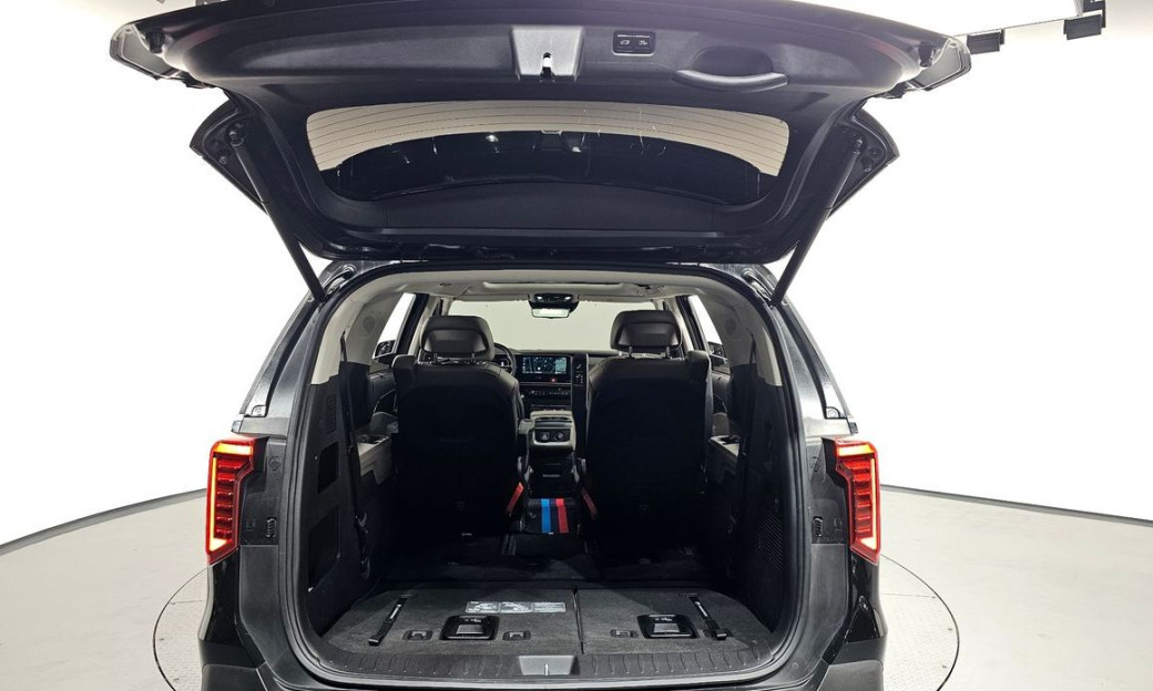 Kia Carnival 7-Seater Gravity, 2025
