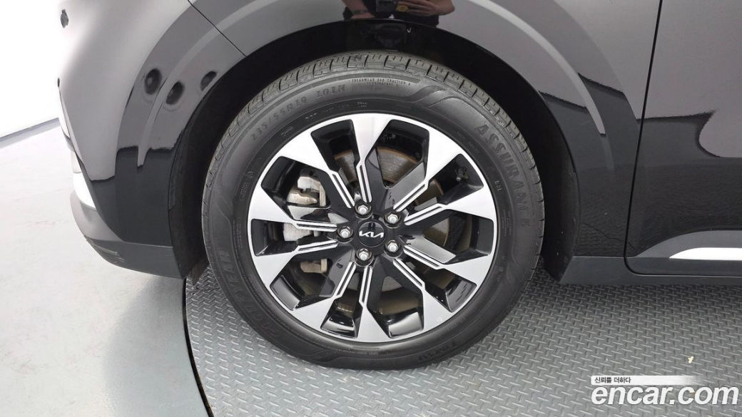 Kia Carnival 9-Seater Noblesse, 2023