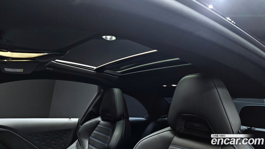 BMW 2-Series M240i xDrive Online Exclusive Coupe, 2023