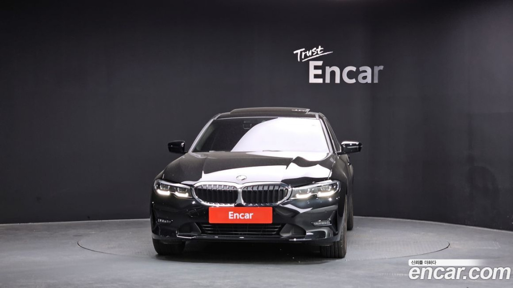 BMW 3-Series 320i, 2022