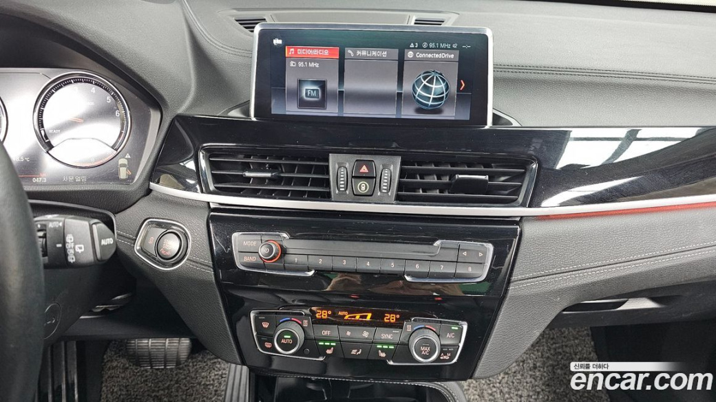 BMW X1 xDrive 20i xLine, 2022
