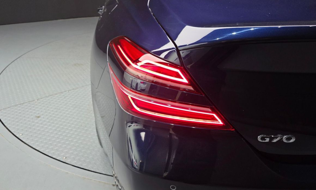 Genesis G70 Gasoline 2.5T 4WD, 2025