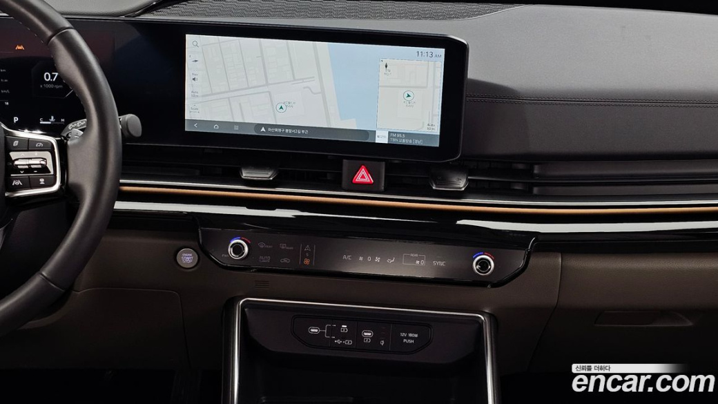 Kia Carnival 7-Seater Signature, 2024