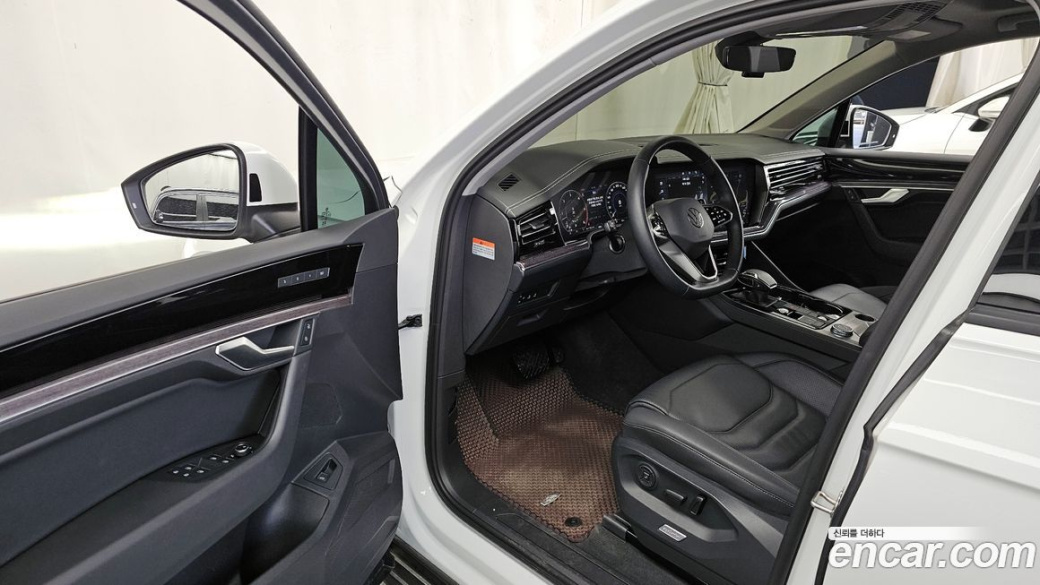 Volkswagen Touareg 3.0 TDI Premium, 2023