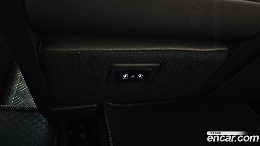 Hyundai Staria Tourer 11-Seater, 2025