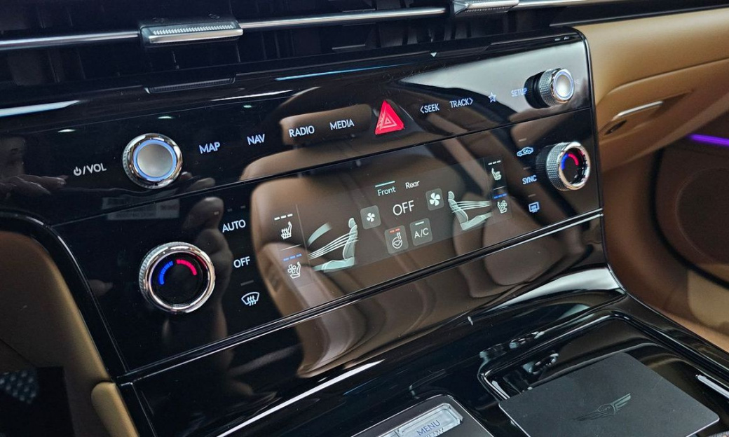Genesis G80 Gasoline 2.5 Turbo 2WD, 2025