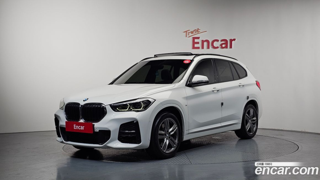 BMW X1 xDrive 20i M Sport, 2022