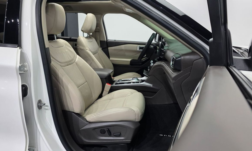 Ford Explorer 3.0 Platinum 4WD, 2022