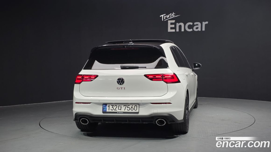 Volkswagen Golf 2.0 GTI, 2024