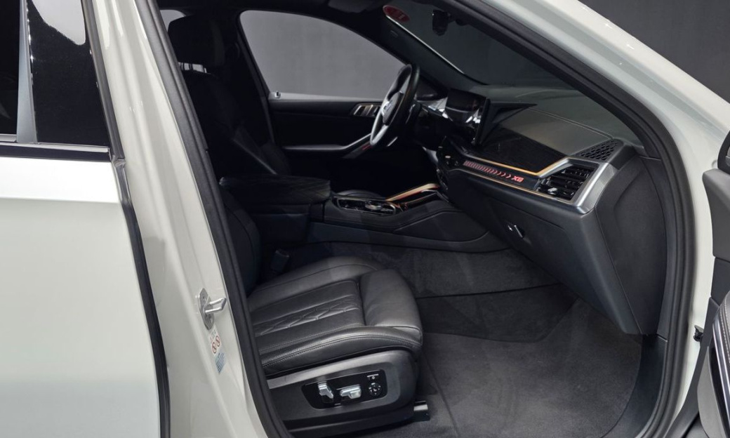 BMW X6 xDrive30d M Sport, 2024