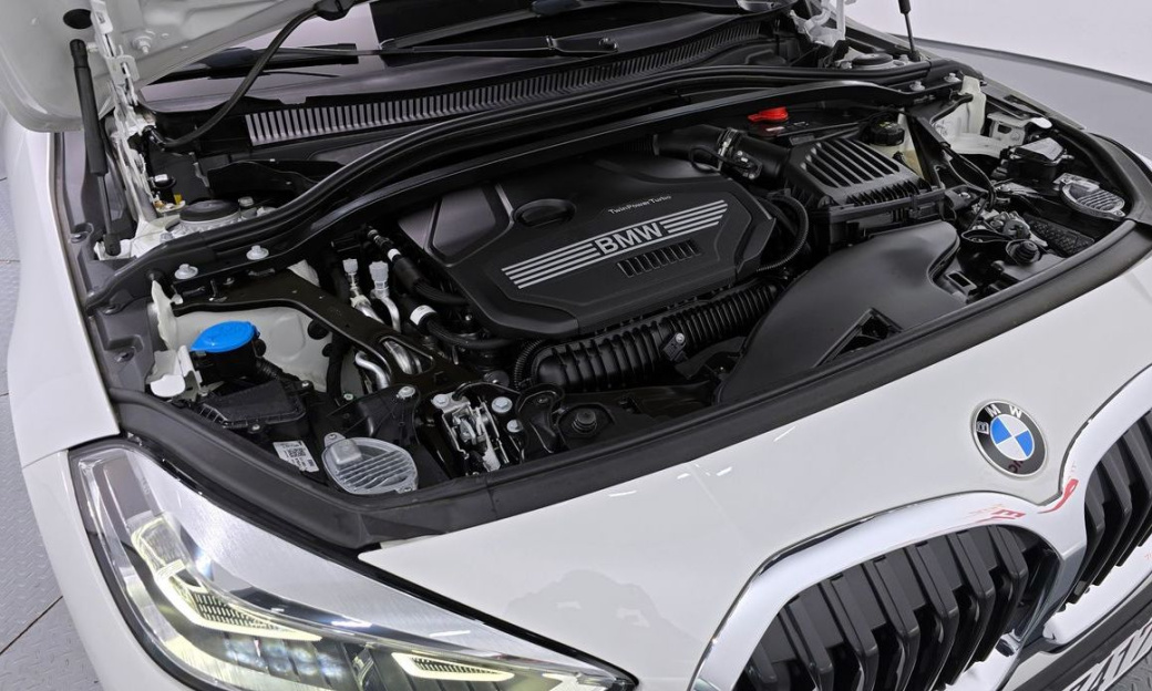 BMW 1-Series 120i Sports, 2024