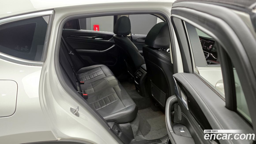 BMW X4 xDrive20i xLine, 2022