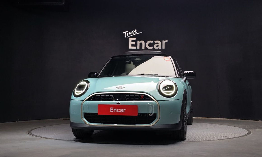 Mini Cooper 5 Door Favoured, 2025