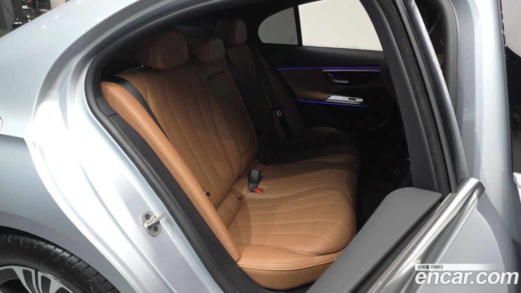 Mercedes-Benz E-Class E200 Avantgarde, 2025