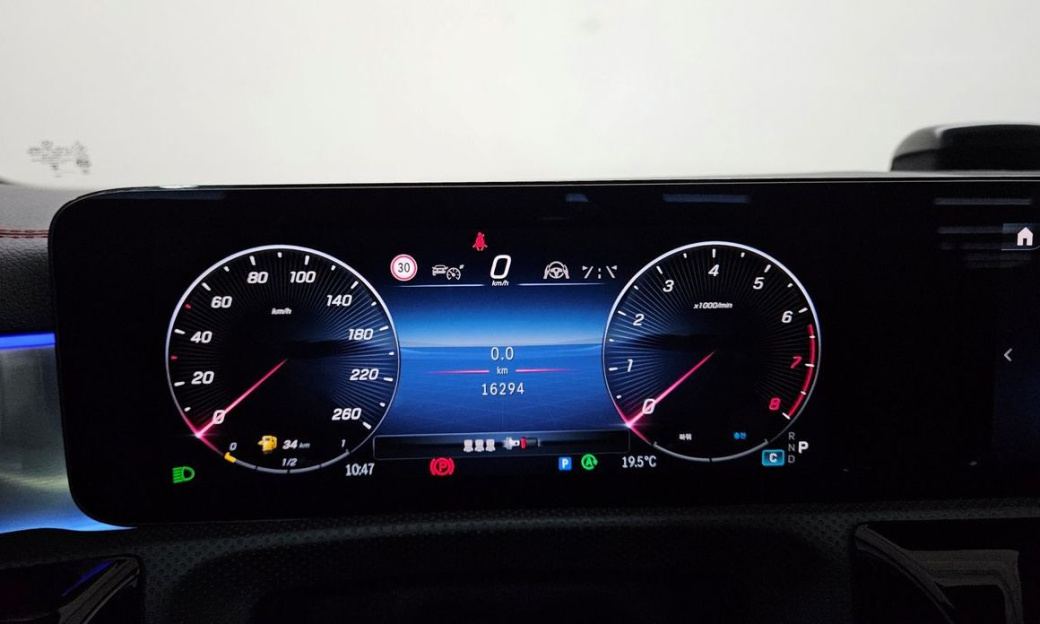 Mercedes-Benz CLA-Class CLA250 4MATIC, 2025