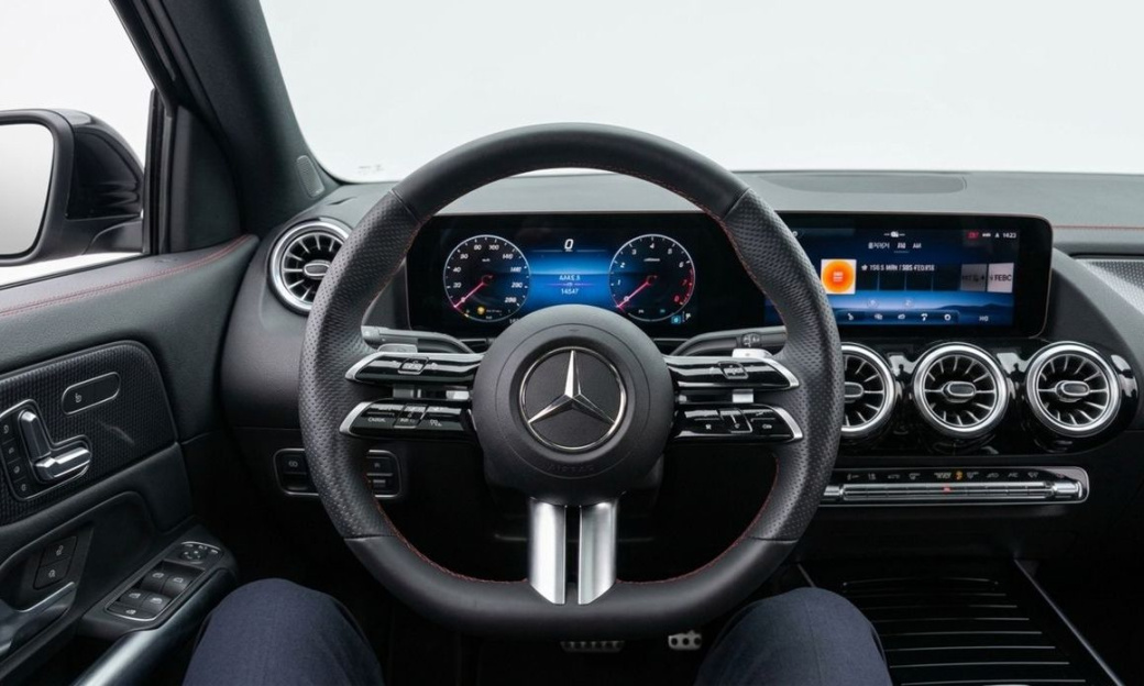 Mercedes-Benz GLA-Class GLA250 4MATIC, 2025