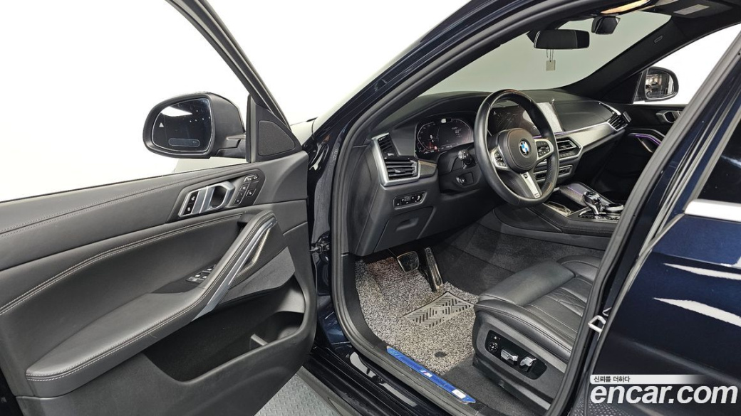BMW X6 xDrive40i M Sport, 2022