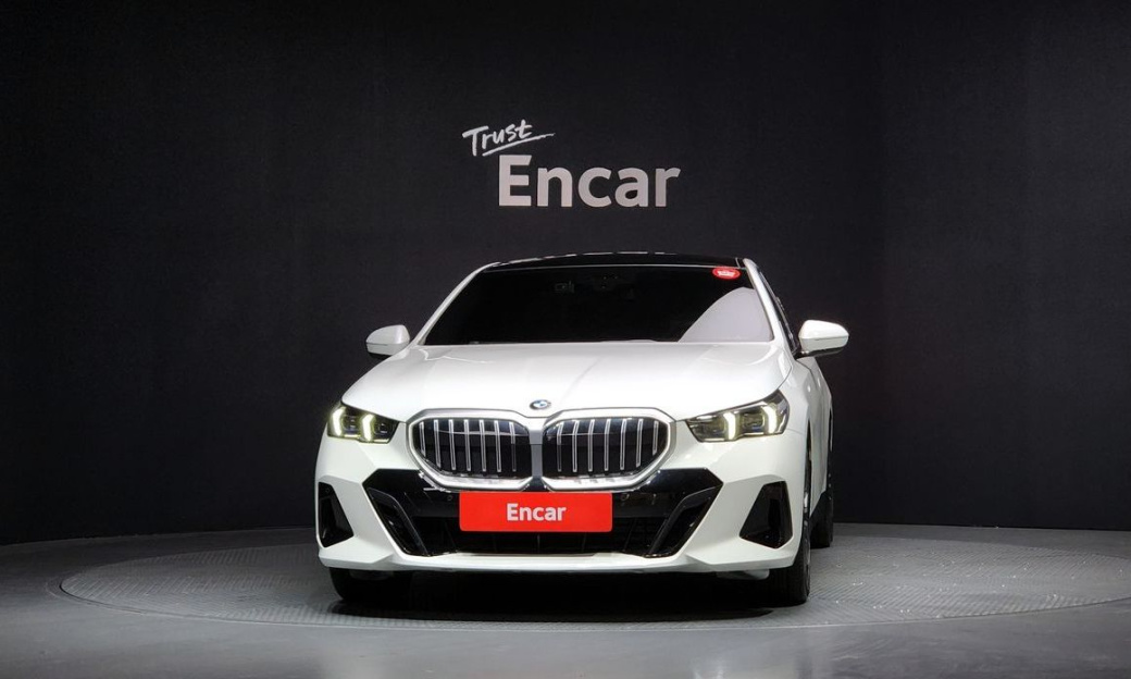 BMW 5-Series 523d M Sport, 2025