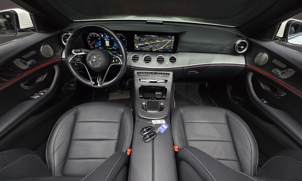 Mercedes-Benz E-Class E350 4MATIC Avantgarde, 2022