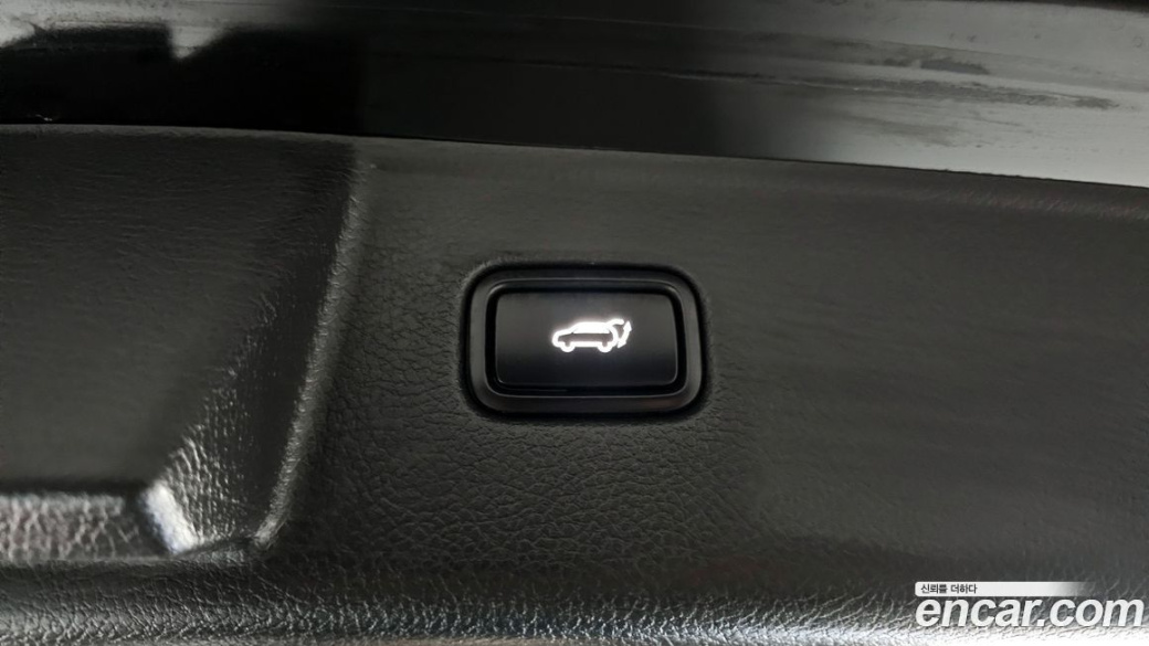 Kia Mohave Diesel 3.0 4WD 6-Seater, 2023