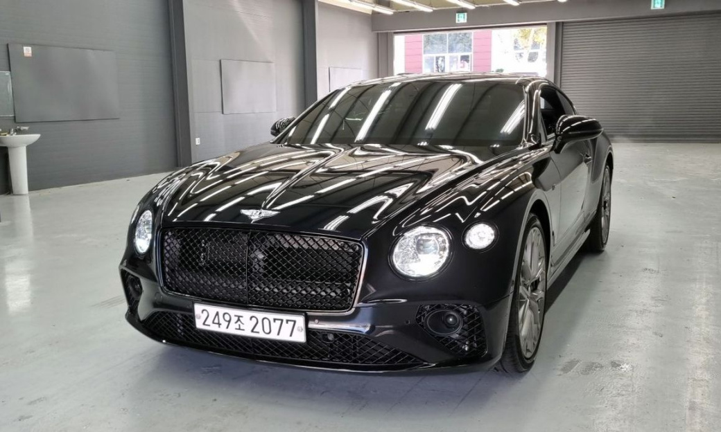 Bentley Continental 4.0 GTS, 2024