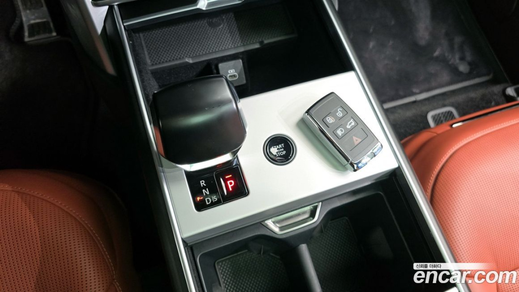 Land Rover Range Rover P615 SV LWB, 2024