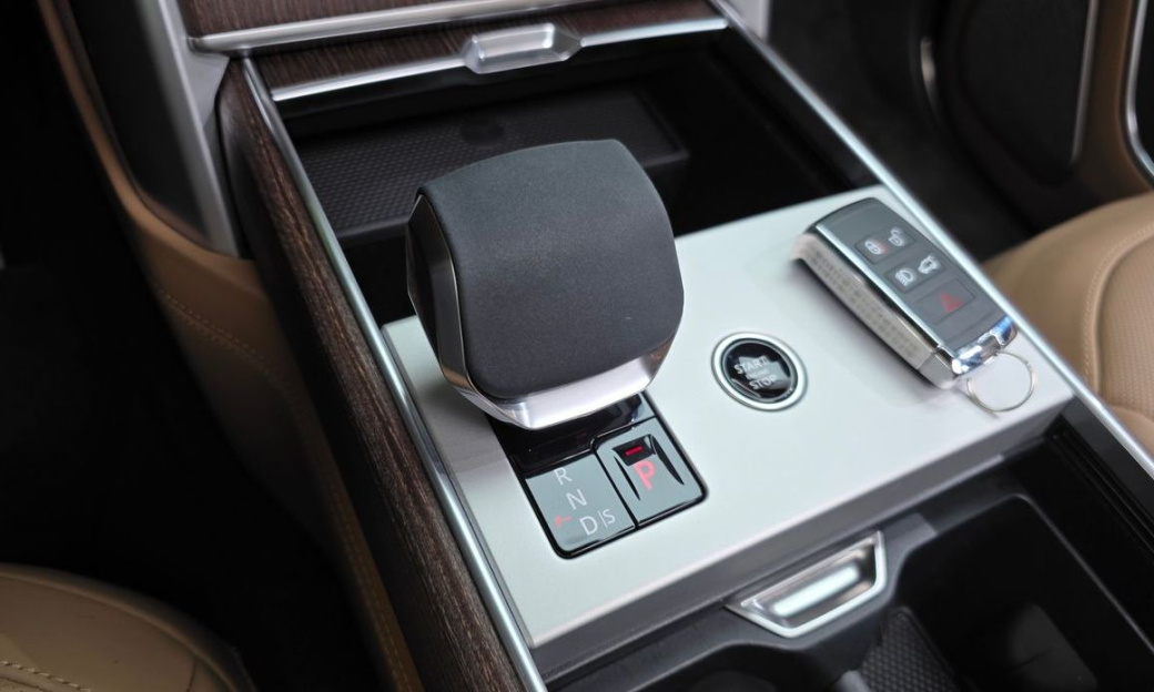 Land Rover Range Rover P530 Autobiography Long Wheel Base, 2024