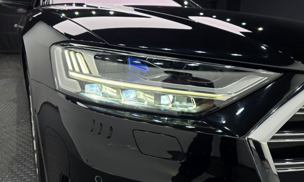 Audi A8 55 TFSI Quattro LWB, 2021