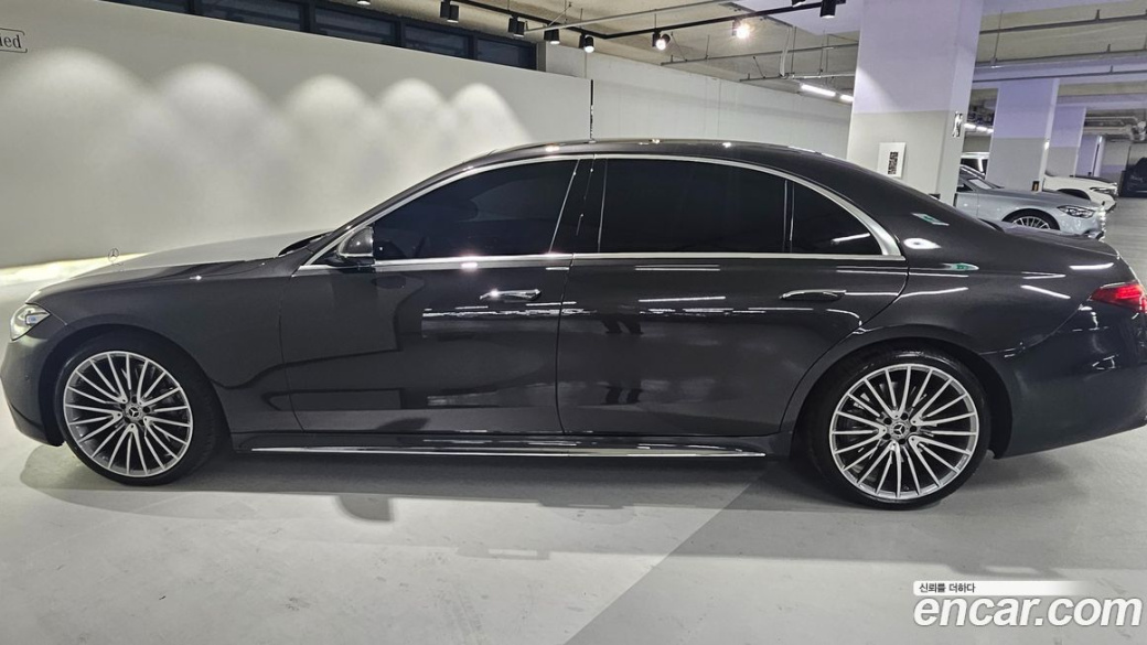 Mercedes-Benz S-Class S500L 4MATIC, 2025