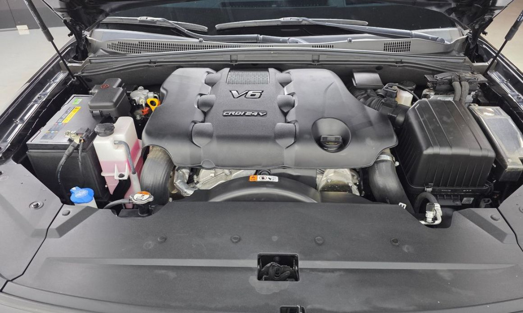 Kia Mohave Diesel 3.0 4WD 7-Seater, 2024