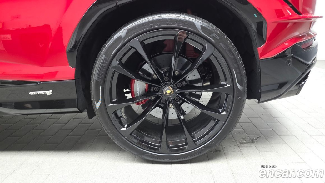 Lamborghini Urus 4.0 V8 S, 2024