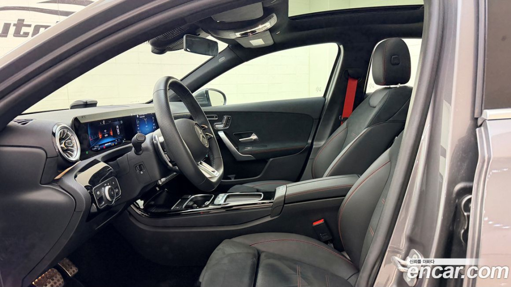 Mercedes-Benz A-Class AMG A35 4MATIC Sedan, 2024