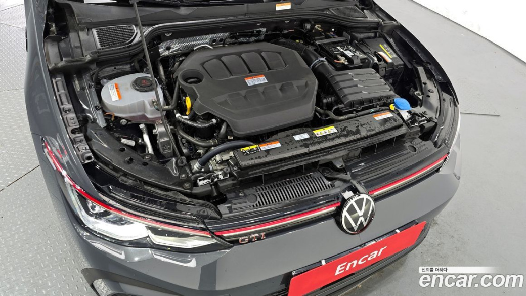 Volkswagen Golf 2.0 GTI, 2024
