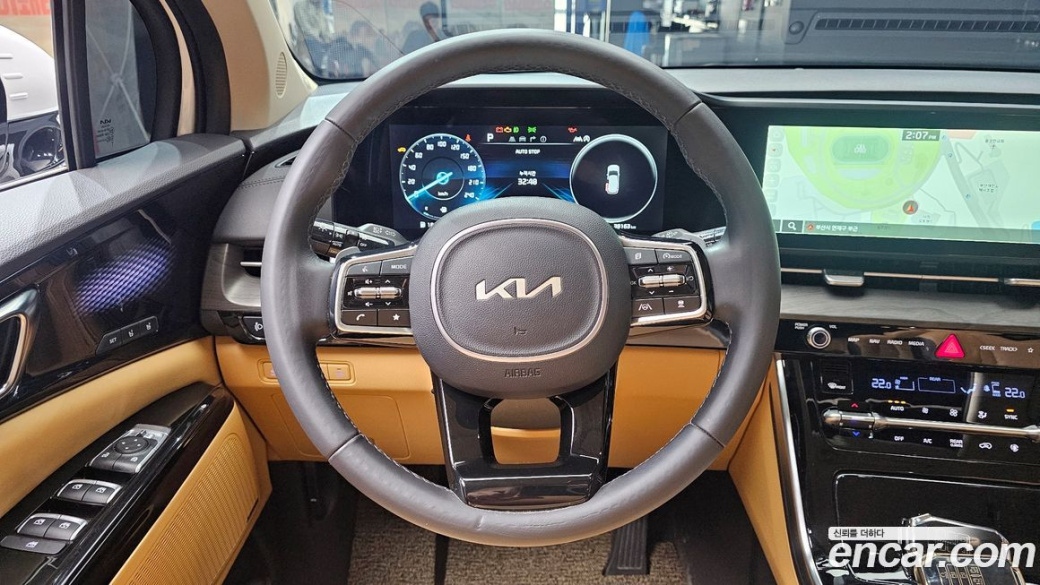 Kia Carnival 9-Seater Signature, 2023