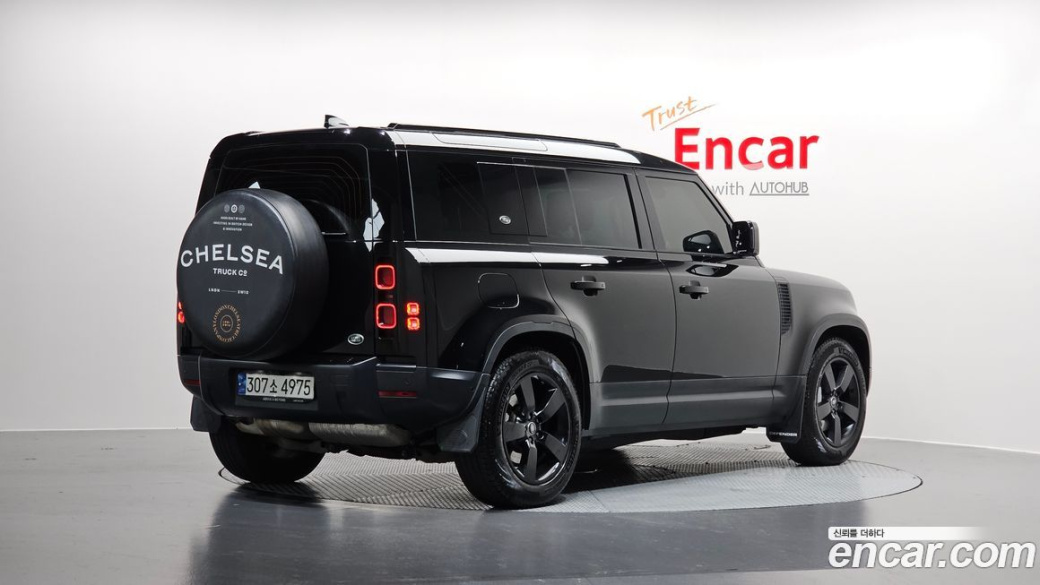 Land Rover Defender 110 D300 HSE, 2023