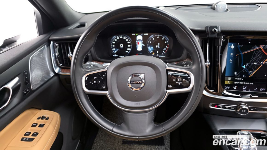 Volvo S60 B5 Inscription, 2022