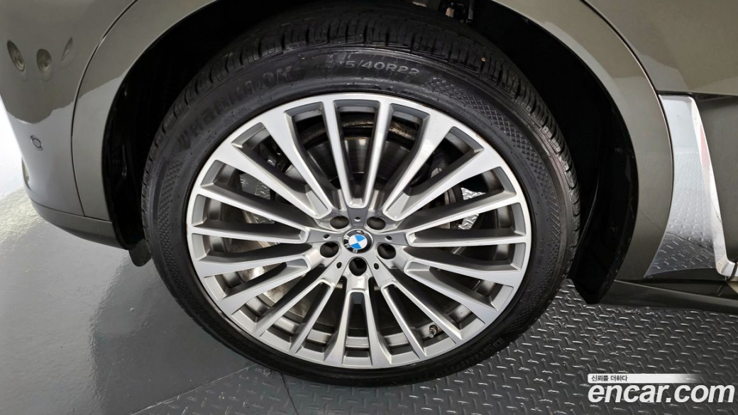 BMW X7 xDrive 40i Design Pure Excellence 7-Seater, 2022